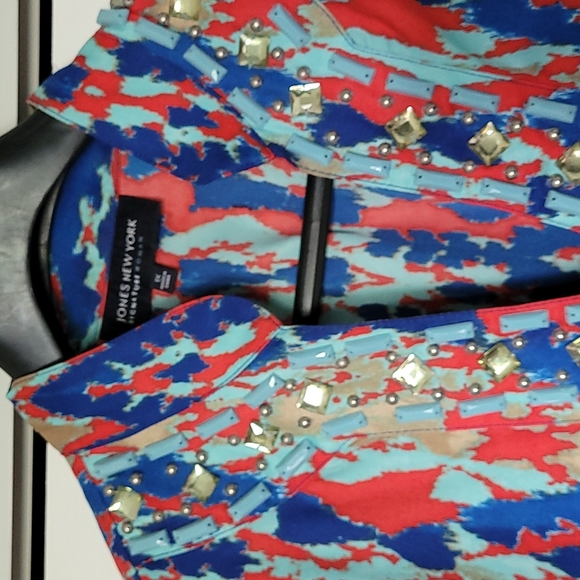 Jones New York size 1X tunic with beading and stones - Picture 3 of 5